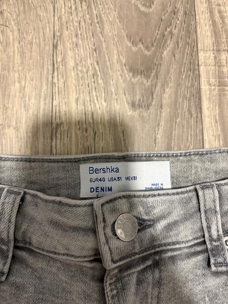 Pánske džínsy, bershka,40