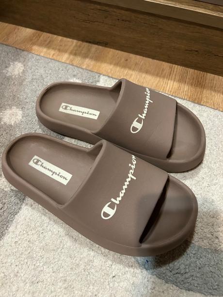 Šlapky, champion,34