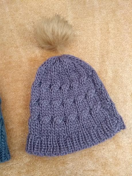 Dámske čiapky, kus 1,50 eur, 