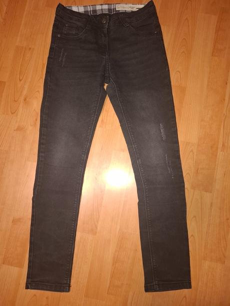 Chlapčenske rifle, pepperts,152