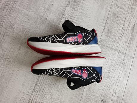 Tenisky na suchý zips, adidas,39