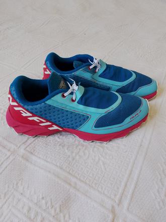 Vel. 39 damske bezecke - trailove vibram tenisky, 39