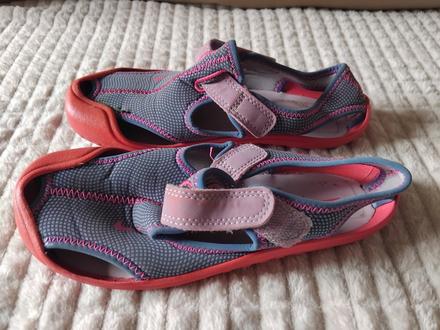 Športove sandale, nike,31