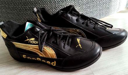 Čierne botasky, v. 37/38, 38