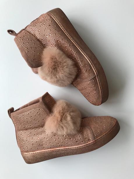 Tenisky s kozusinou z praveho zajaca, 37