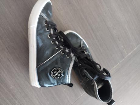 Tenisky guess, guess,37