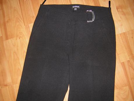 Elegantné nohavice na nižšiu postavu, s