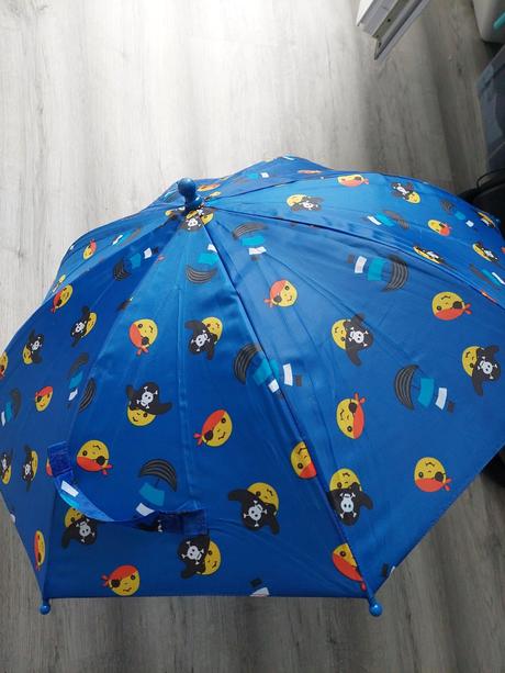 Chlapčenský dáždnik,