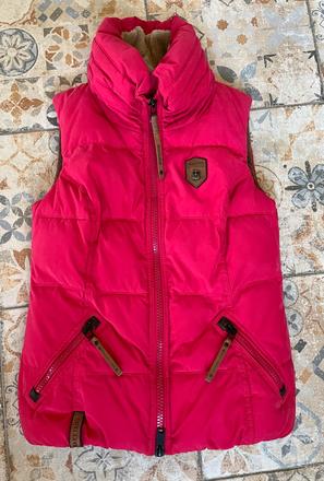 Hrubá vesta naketano, s