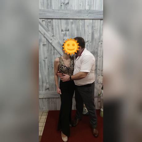 Predám zachovalé spoločenské šaty, s