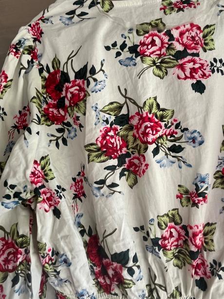 Nádherný romantický top, vero moda,s