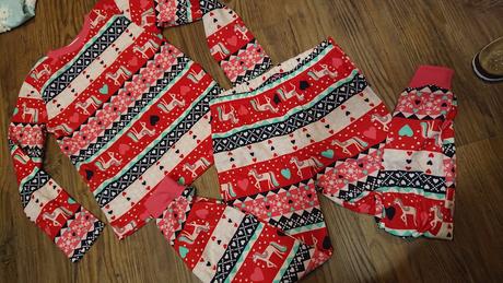 Nove vianočné pyžamo c 98 a 158, 98 / 158