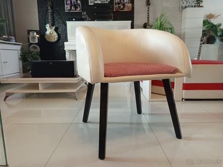 Kreslá do kaviarne, 