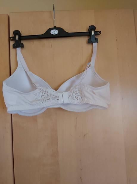 Podprsenka  biela 80d, h&m,80d