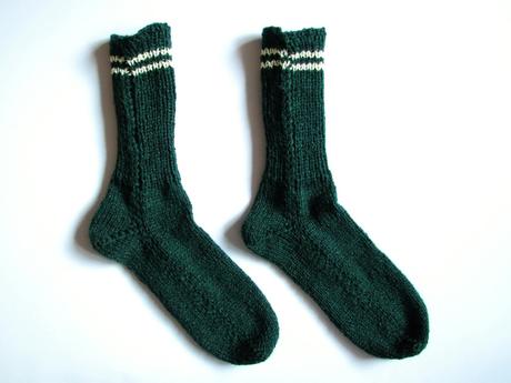 Tmavozeleno-krémové štrikované ponožky, 40 / 42