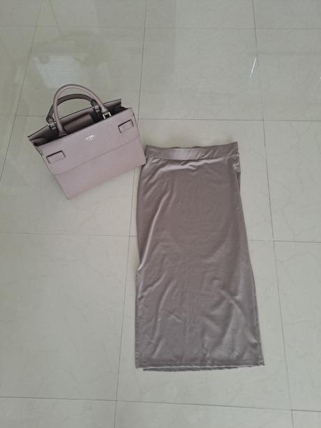 Moderná sukňa, gate,s