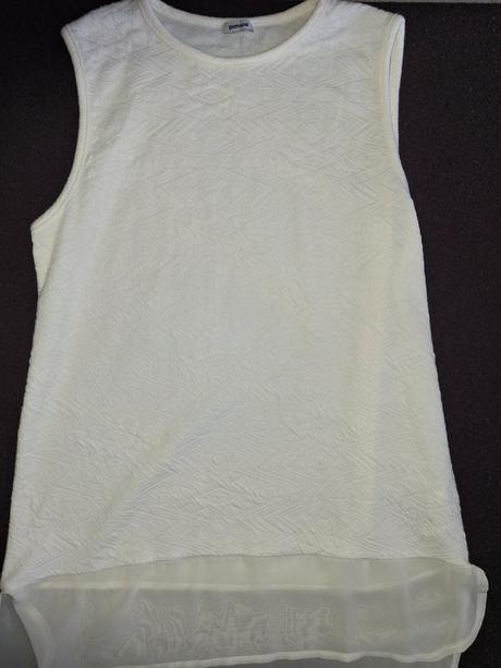 Dámska biela blúzka., s