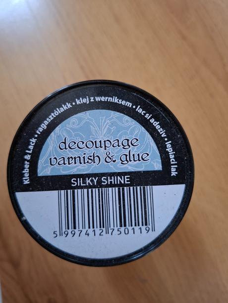 Lepidlo a lak na dekupáž pentart,