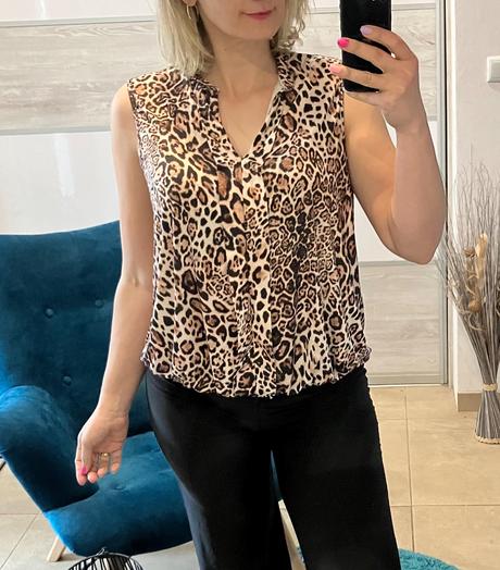 Dámska blúzka s leopardím vzorom,