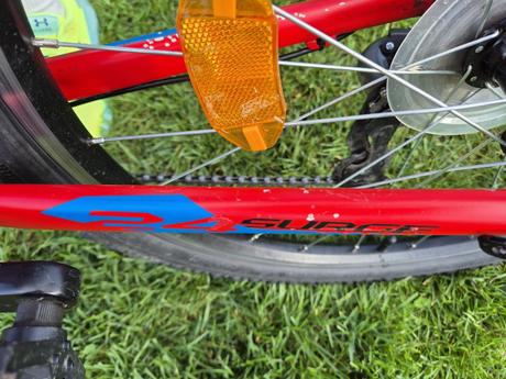 Rock machine surge 24, 24