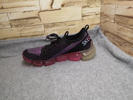 Skechers 37 - dámske dierkované tenisky, skechers,37