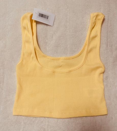 Krátke vrúbkované banánové tielko, m