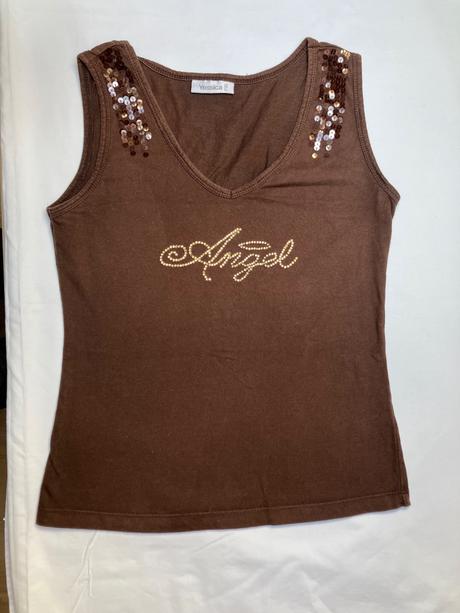 Dámske y2k tielko s kamienkovým nápisom, s