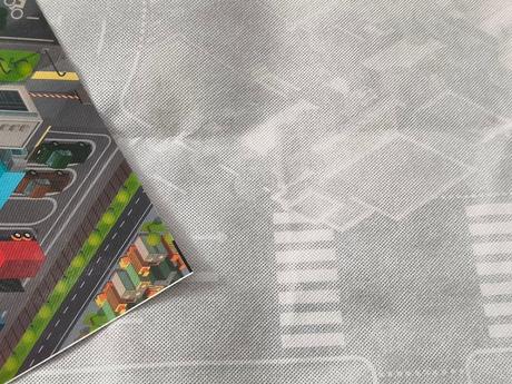 Podlozka na hranie auta,