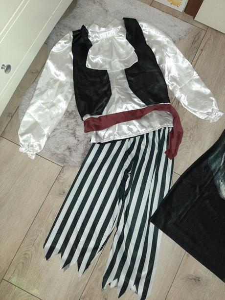 Kostým na karneval pirát a smrtka, 