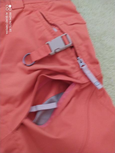 Lyžiarske,snowboardové nohavice originál zn.nugget, m