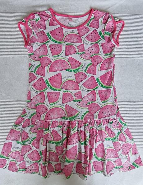 Šaty s melónikmi, 122