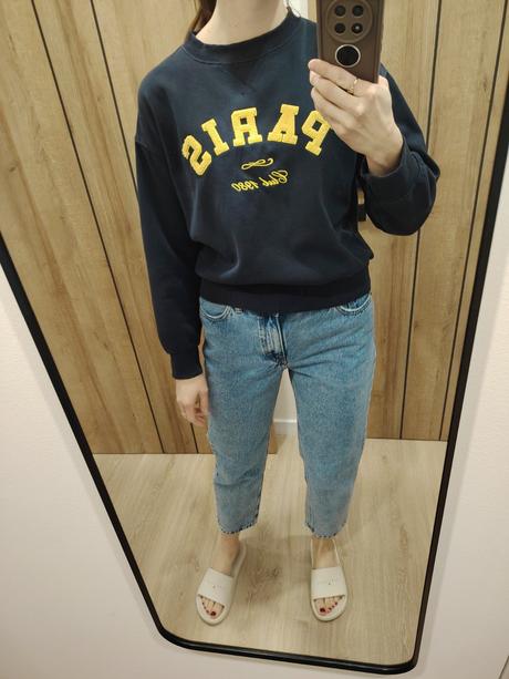 Tmavo modrá mikina h&m so žltým nápisom, h&m,xs