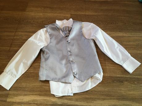 Slávnostný komplet, 140