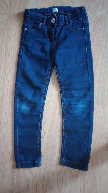 Úzke džínsy, f&f,122