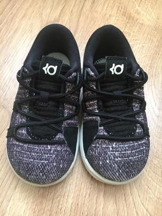 Tenisky/platenky, nike,23