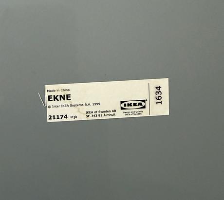 Ikea ekne nástenné zrkadlo s ozdobným kovovým rámo,