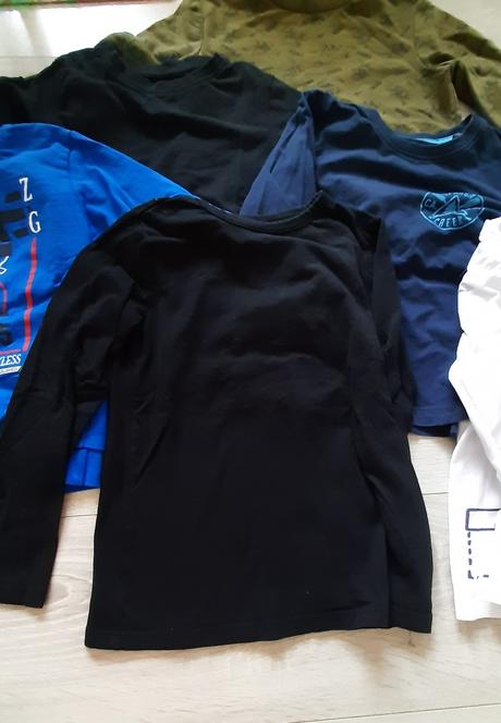 Tričká a mikiny veľkosť 116-122, 116