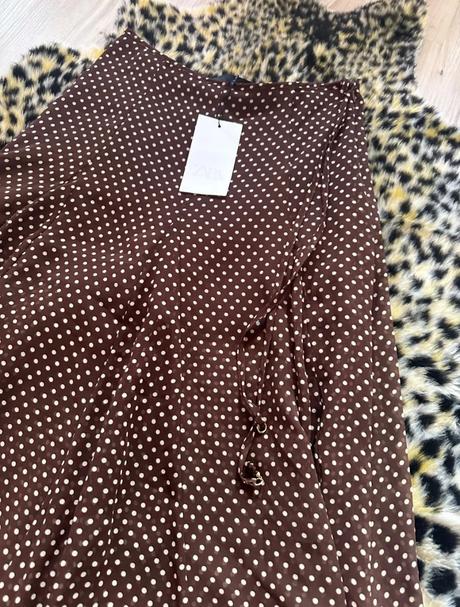 Krásna bodkovana sukňa zara s, zara,s