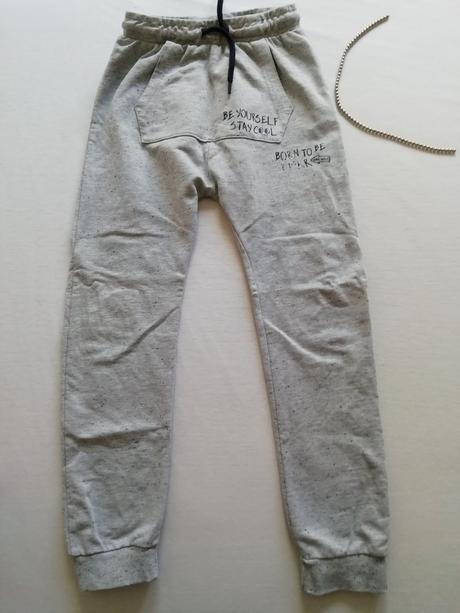 Tenšie bavlnené tepláky, 122