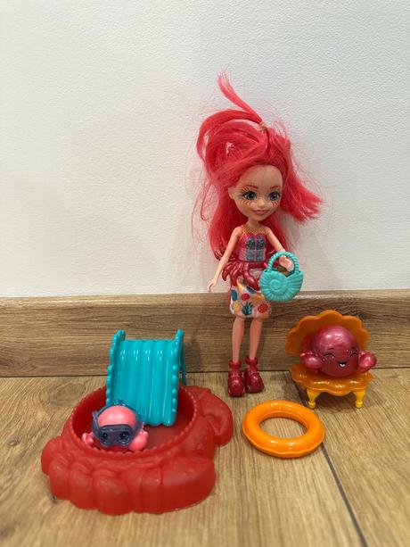 Bábiky enchantimals, 