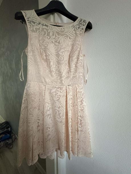 Sviatočné šaty, s