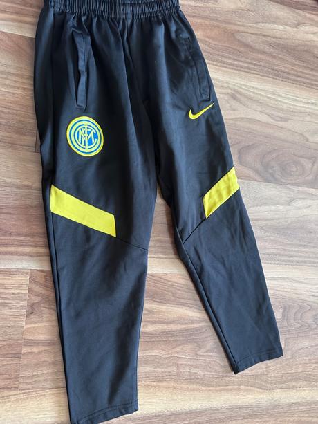 Suprava, nike,140