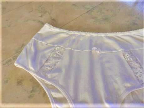 Luxusné vyššie nohavičky, xl