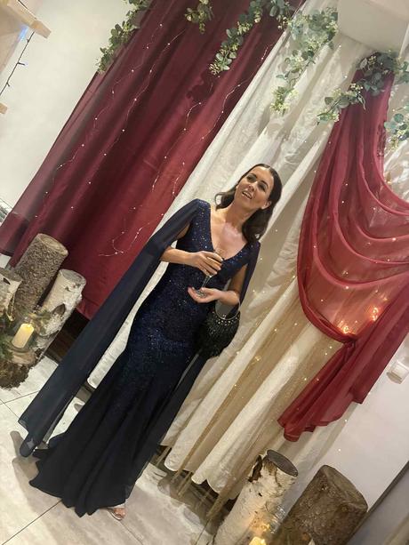 Spoločenské šaty, m