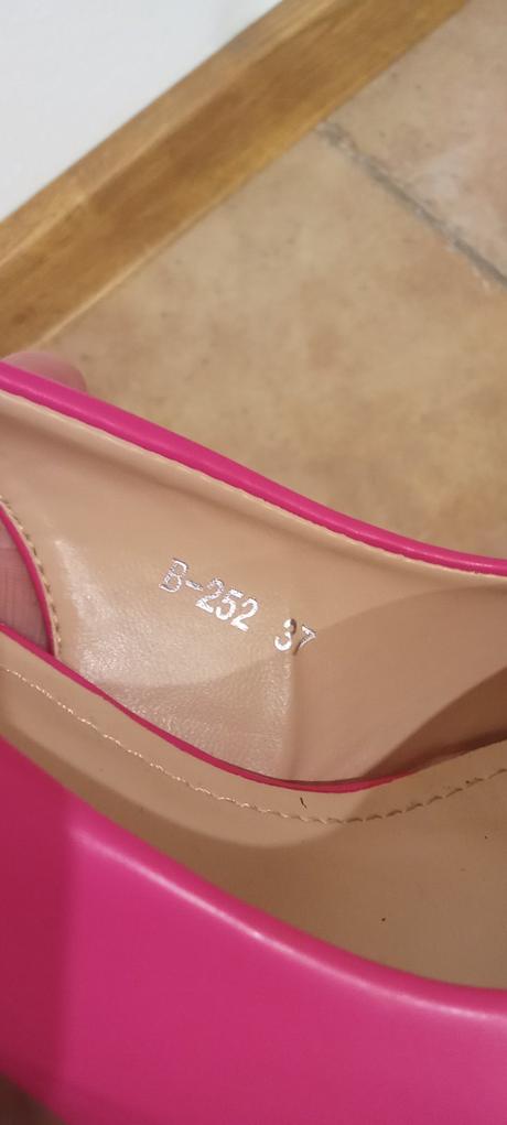 Luxusné lodičky, 37