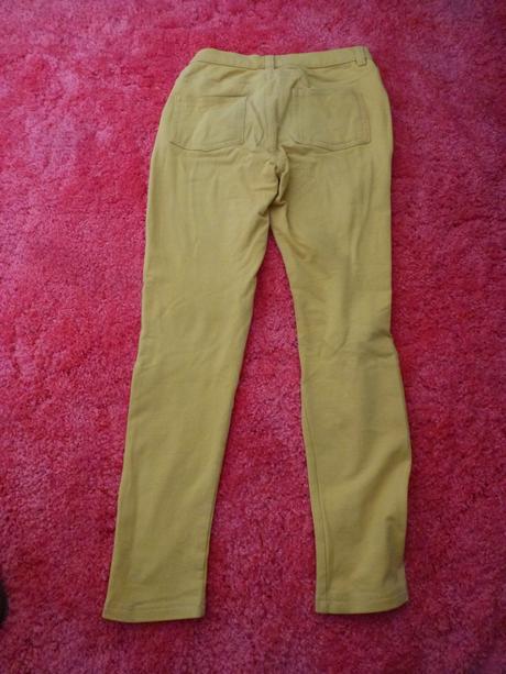 Žlto - horčicové nohavice, 134