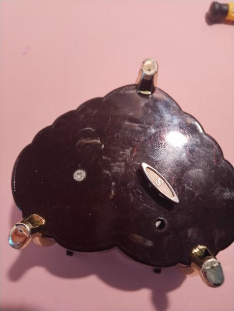 Stolček ku hračkám, čítať popis,