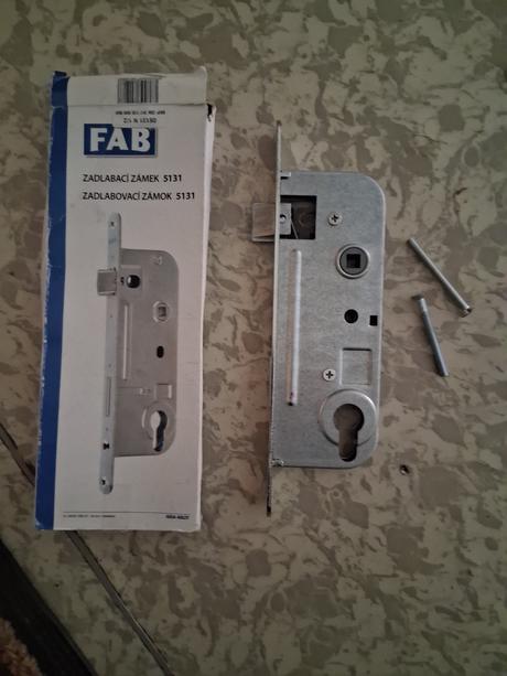 Zadlabávací zámok fab dvere kompletné balenie, 