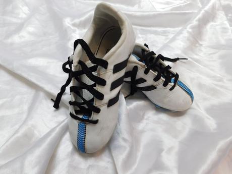 Kvalitne kopačky, adidas,28