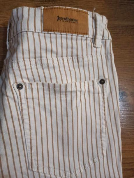 Biele rifle elastické , veľmi málo nosené, stradivarius,38